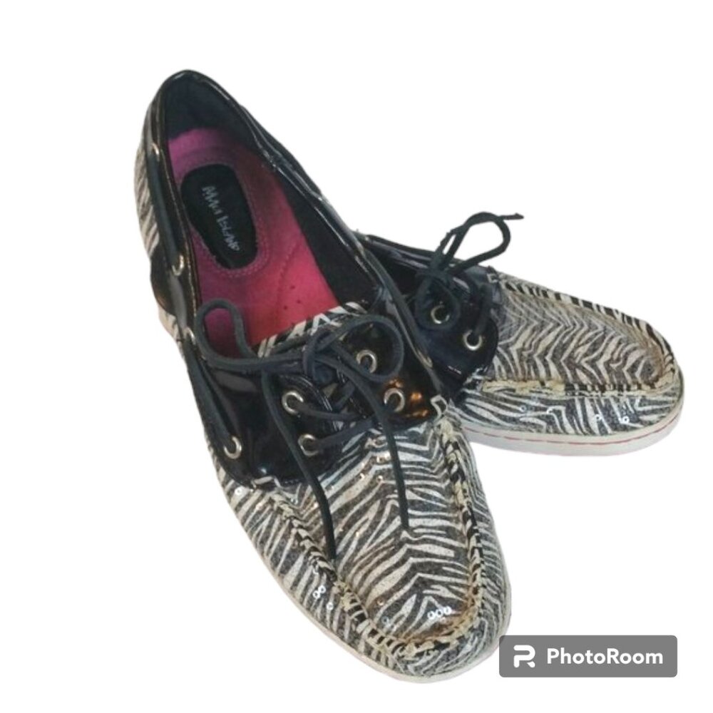 Maui Island "Zoe" Black White Sequin Zebra Pattern and Black Patent Boat Shoes 8